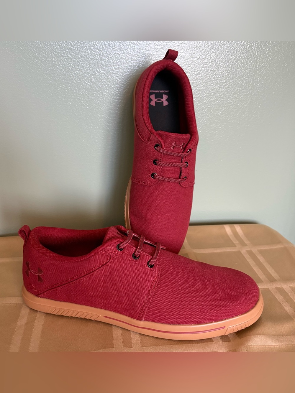 Under Armour Men's Street Encounter sneakers maroon "Venom Red" size 9.5